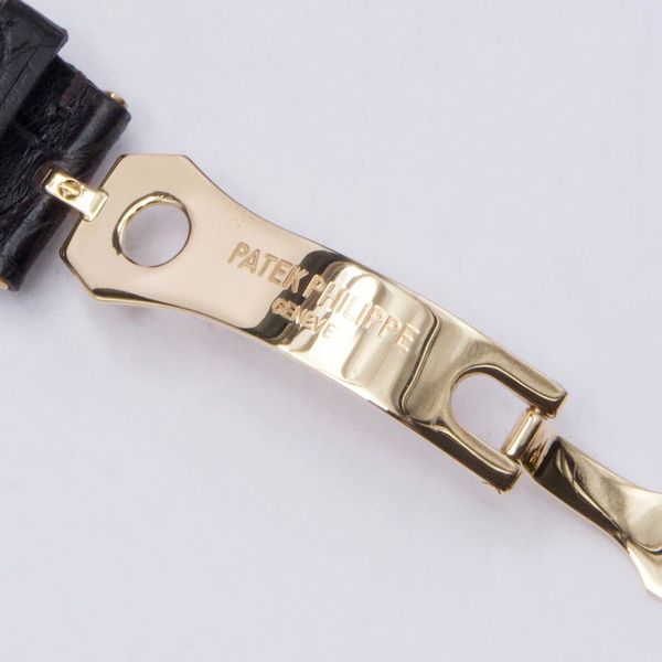 Corum Golden Bridge 113.553.85/M600 0000R